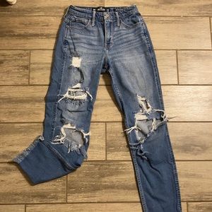 HOLLISTER Distressed Mom Jeans